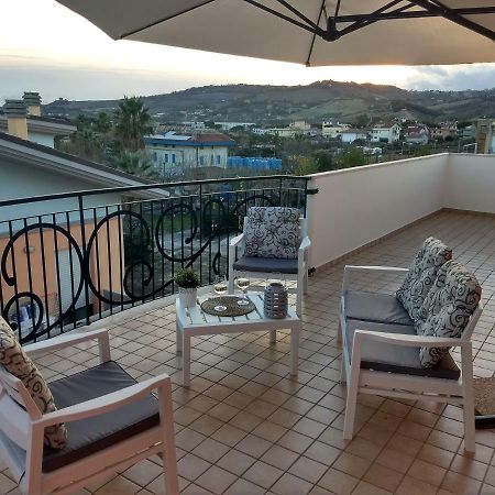 דירות מרטינסיקורו Seafront And Mountain View Penthouse מראה חיצוני תמונה